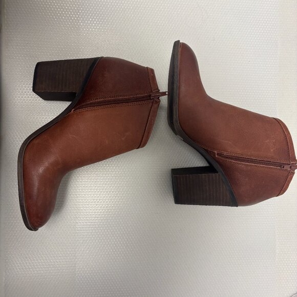 NWOT: Lucky Brand Heeled Brown Leather Booties Boots Women's Size 11 - 2128 - Picture 7 of 10